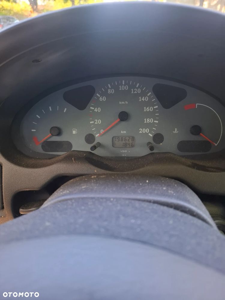 Nissan Micra 1.0 Comfort Plus - 9