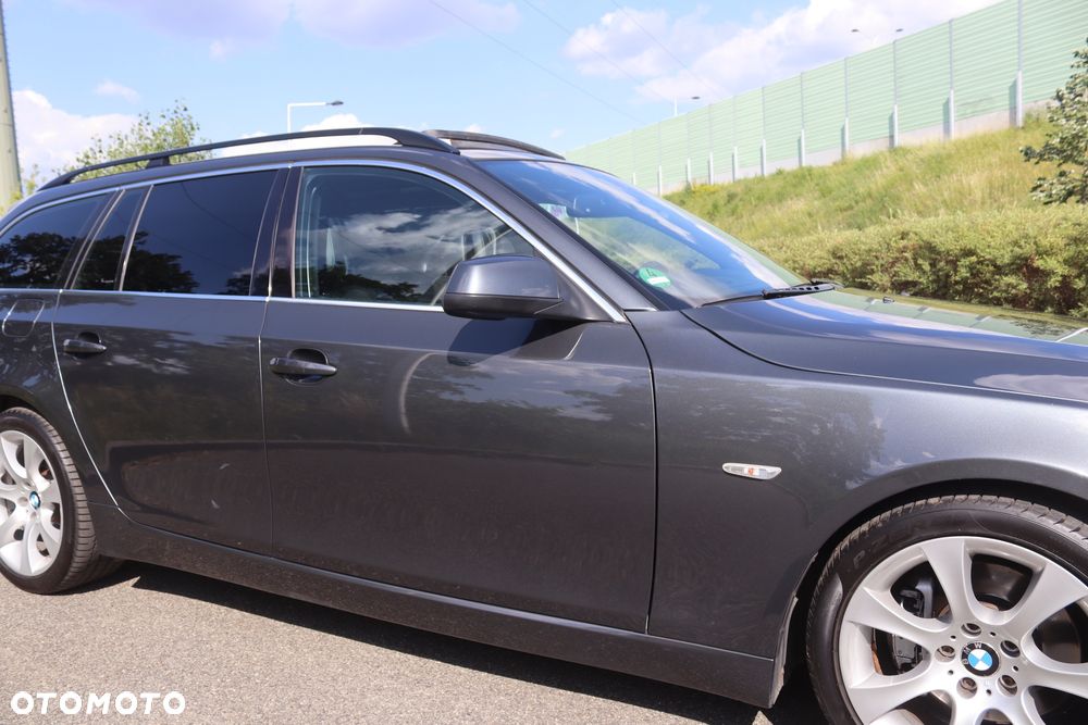 BMW Seria 5 525d Edition Exclusive - 6