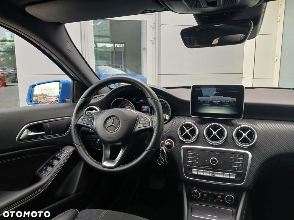Mercedes-Benz Klasa A 200 7G-DCT - 5