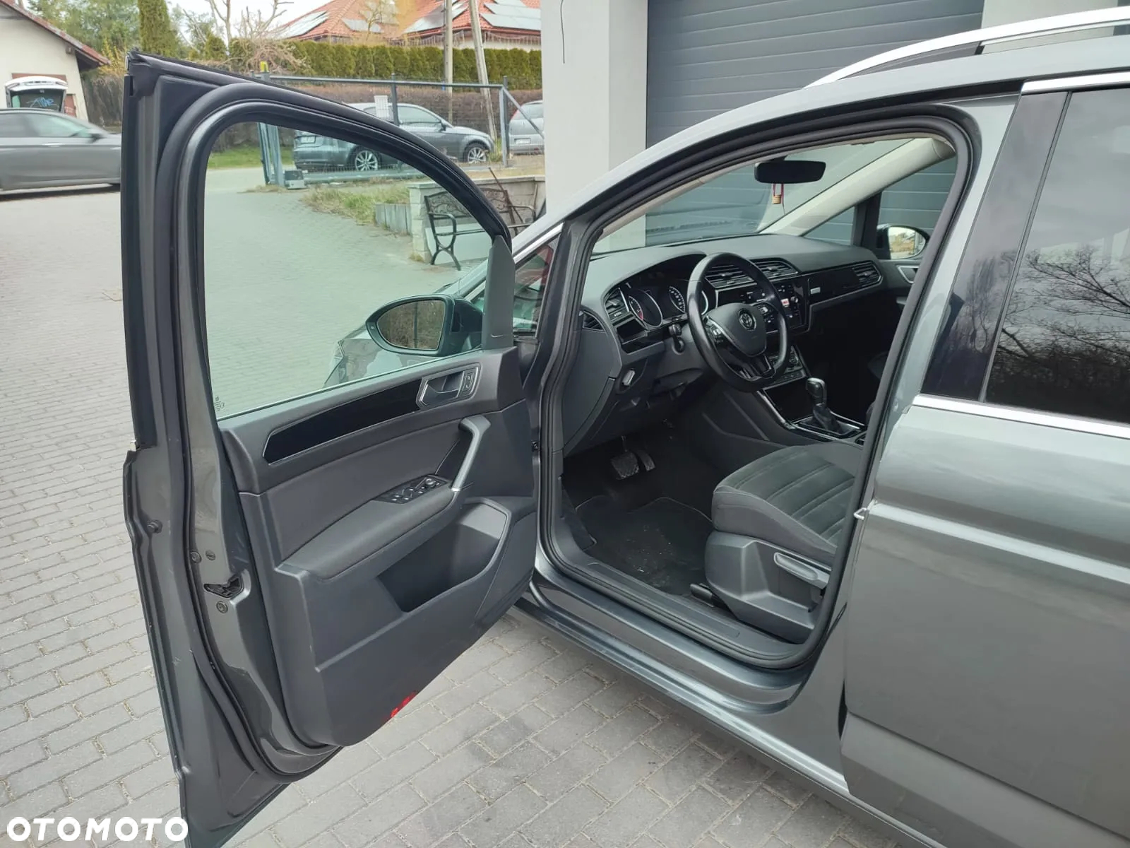 Volkswagen Touran 1.6 TDI SCR (BlueMotion Technology) DSG Comfortline - 9