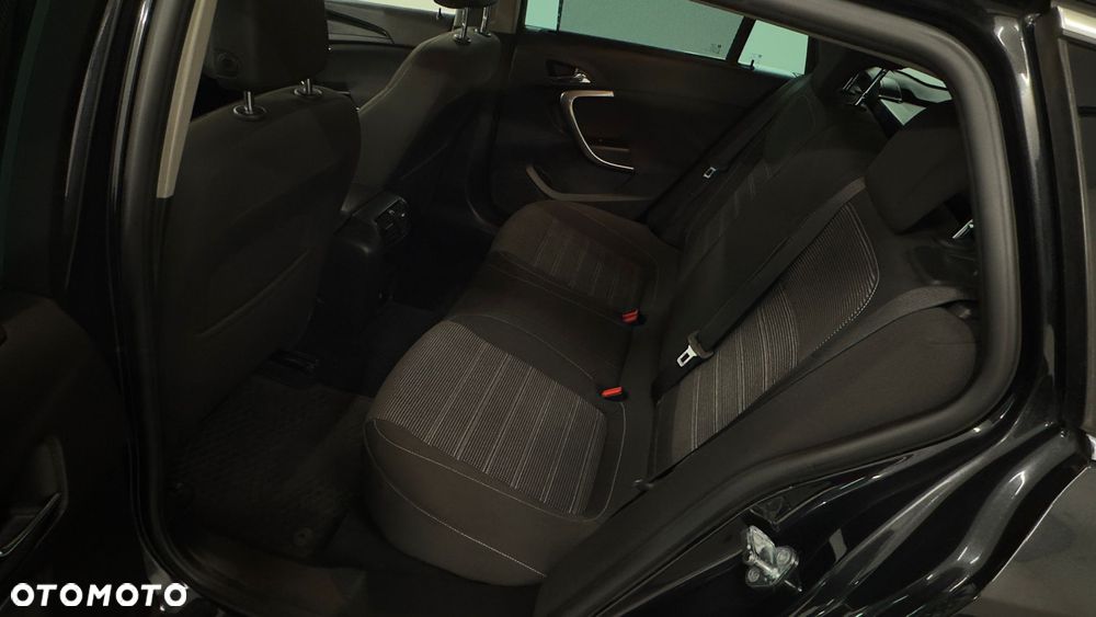 Opel Insignia - 12