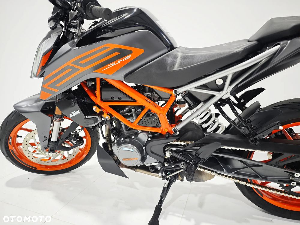KTM Duke - 16
