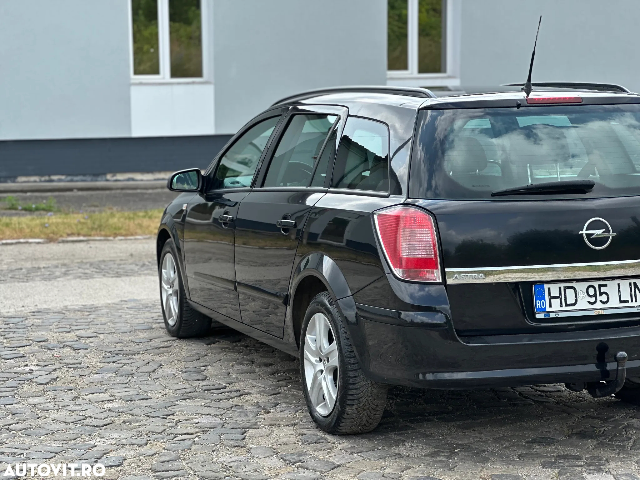 Opel Astra 1.9 CDTI Caravan DPF Edition - 4
