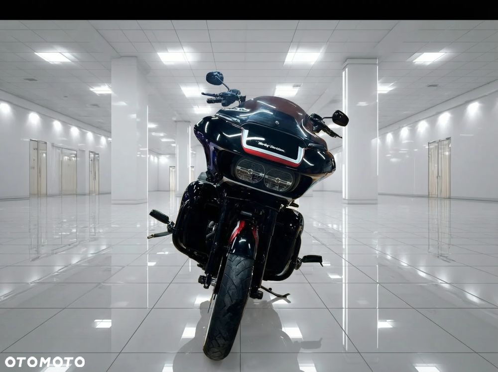 Harley-Davidson Touring Road Glide - 2