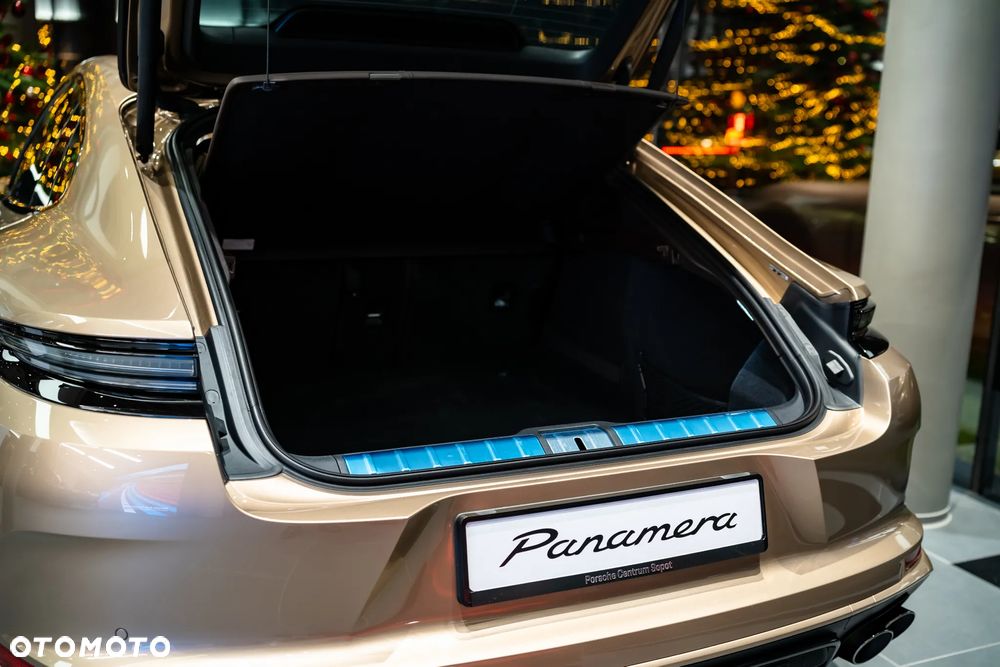 Porsche Panamera - 8