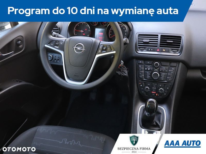 Opel Meriva - 8