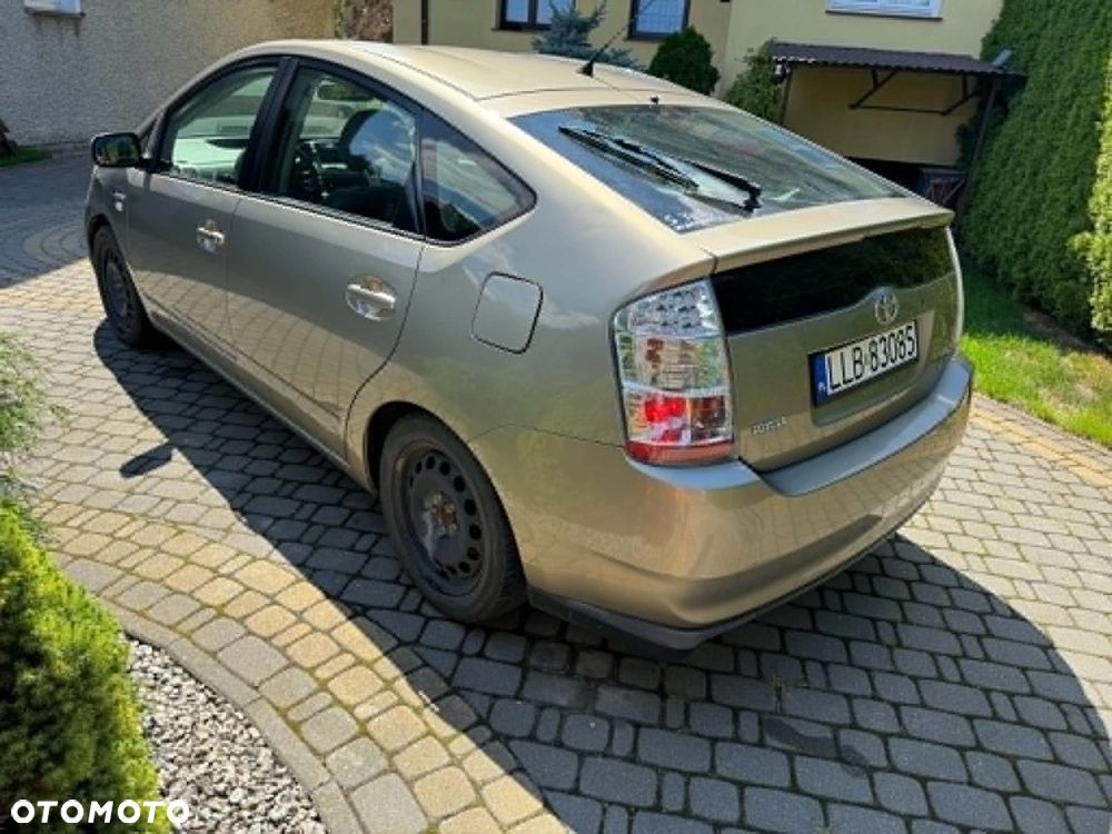 Toyota Prius 1.5 VVT-i Sol - 16