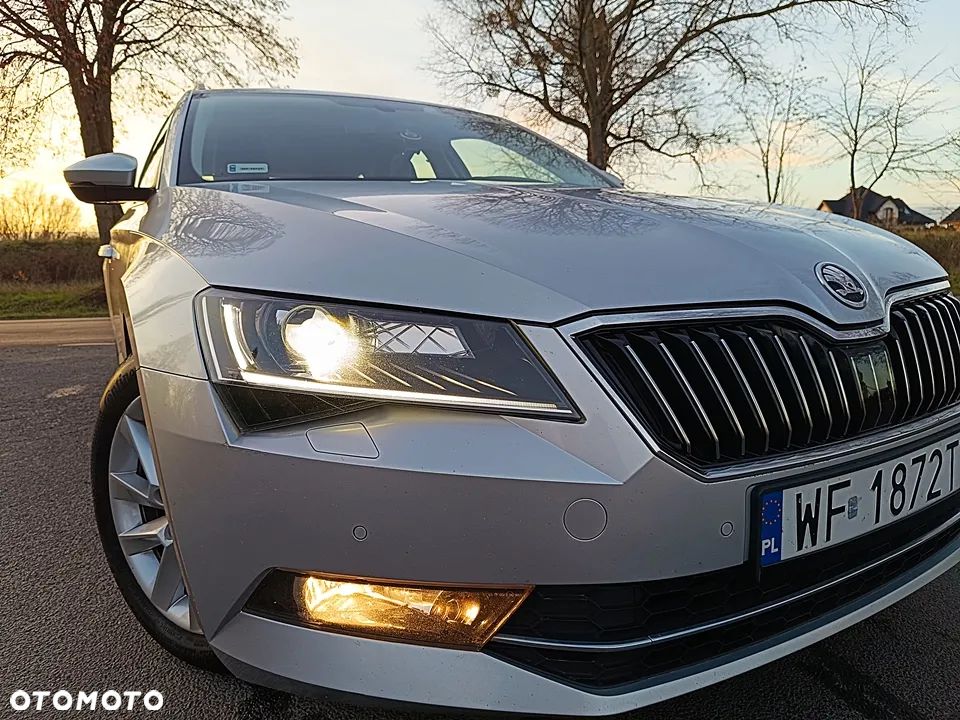 Skoda Superb 2.0 TDI Ambition - 10