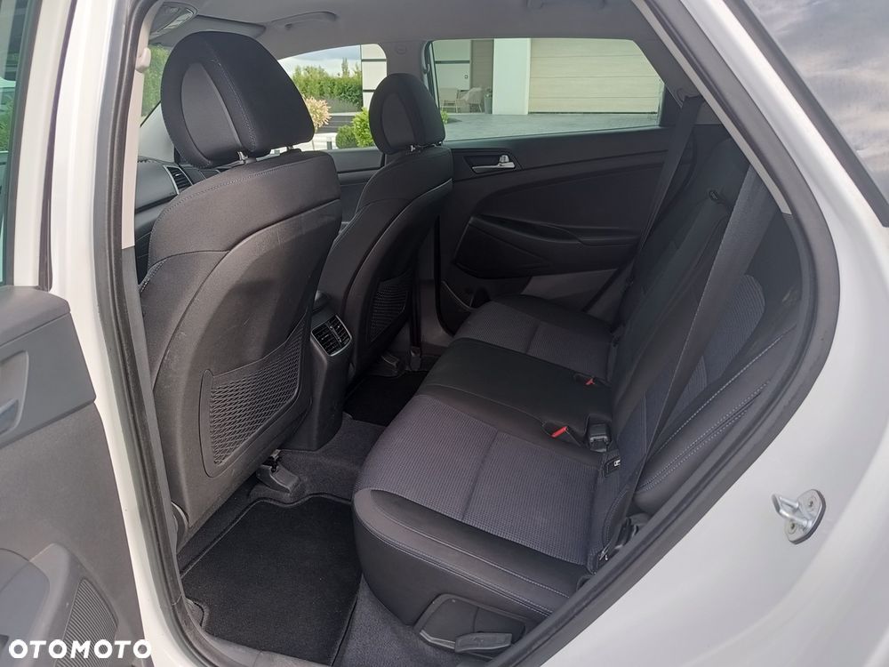 Hyundai Tucson 1.6 GDI BlueDrive Comfort 2WD - 11