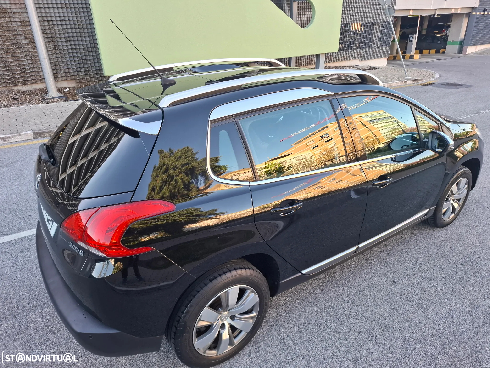 Peugeot 2008 1.2 PureTech Crossway - 4