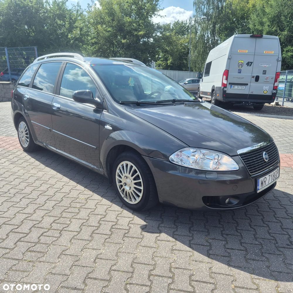 Fiat Croma 2.2 16V Emotion - 11