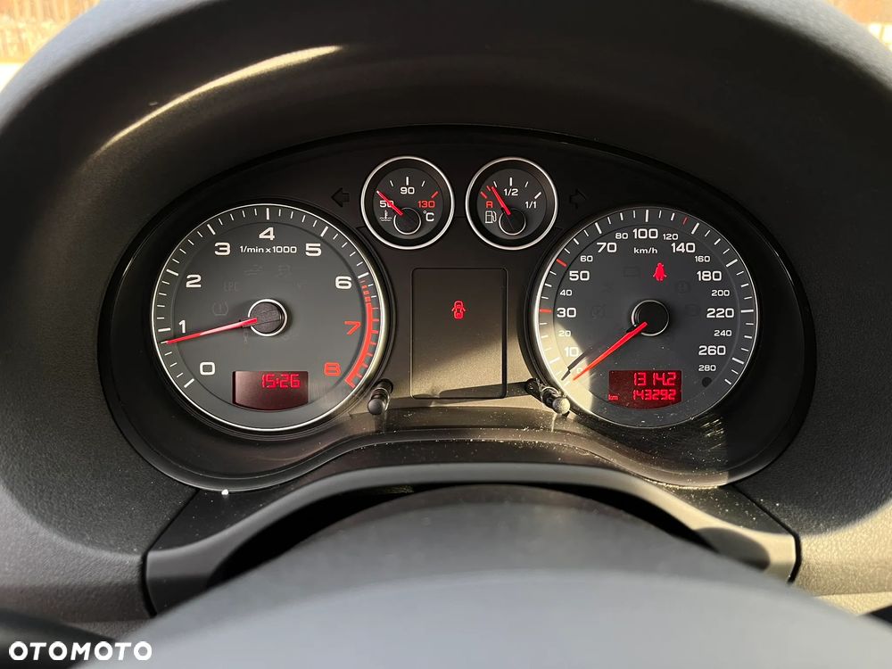 Audi A3 Sportback 1.2 TFSI Ambiente - 23