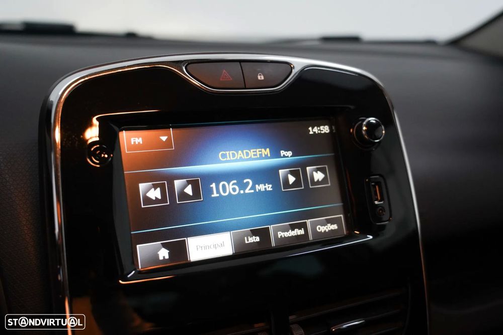 Renault Clio Sport Tourer TCe 120 EDC Limited - 8