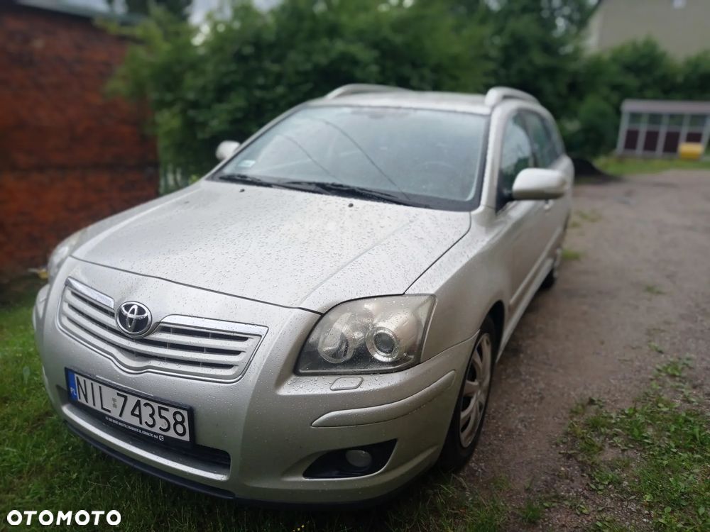 Toyota Avensis 1.8 VVT-i Sol - 2