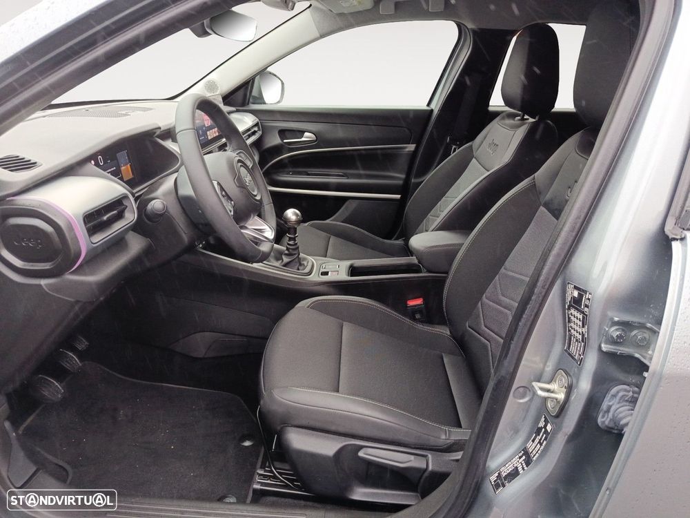 Jeep Avenger 1.2 GSE T3 Summit - 9