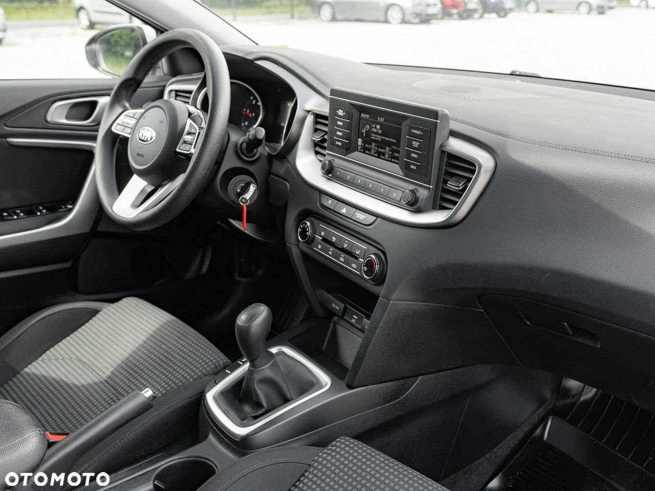 Kia Ceed 1.6 CRDi SCR S - 31