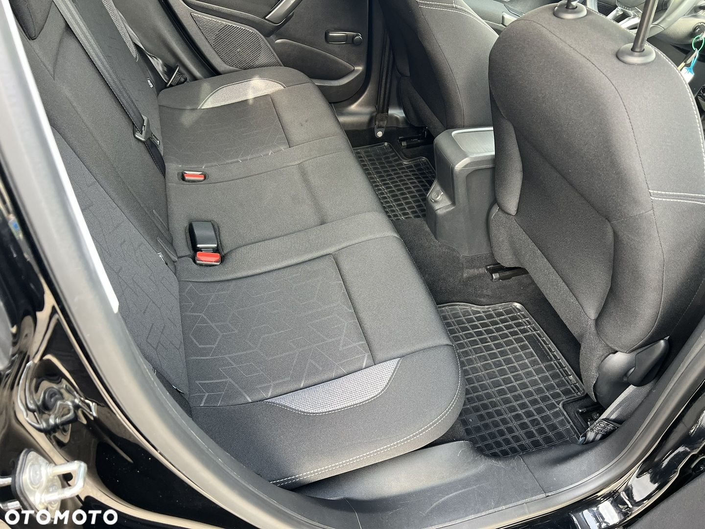 Peugeot 2008 - 24