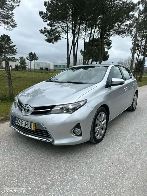 Toyota Auris 1.8 HSD Comfort+J17 - 1
