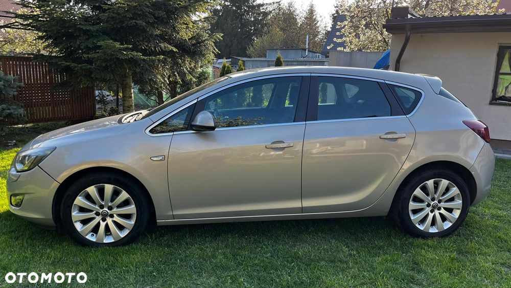 Opel Astra 1.6 - 25