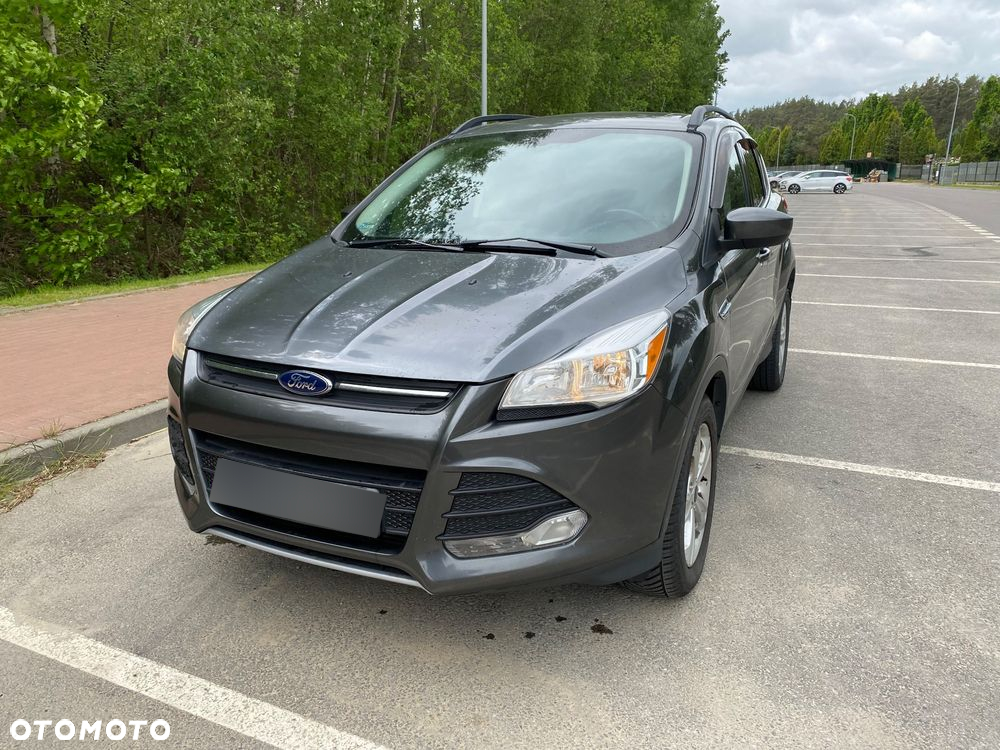 Ford Escape 2.0 EcoBoost AWD Titanium - 2