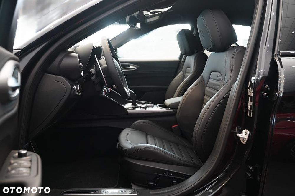 Alfa Romeo Giulia 2.0 Turbo Veloce Q4 - 10