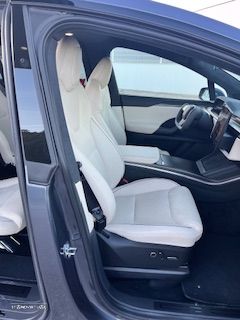 Tesla Model X Plaid AWD - 6