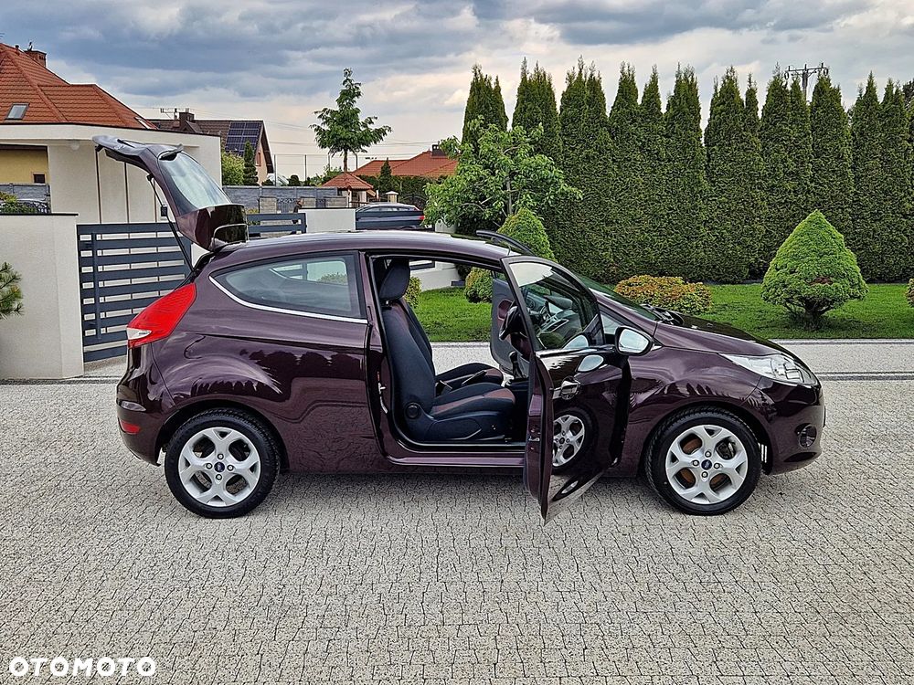 Ford Fiesta 1.25 Champions Edition - 12