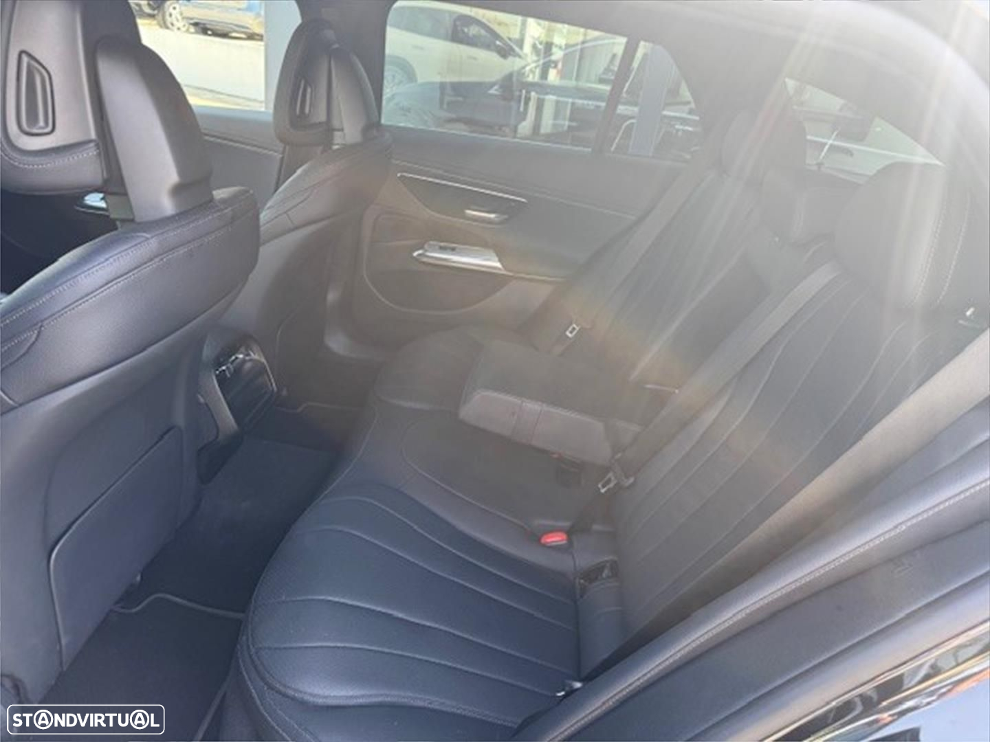 Mercedes-Benz E 300 de - 9