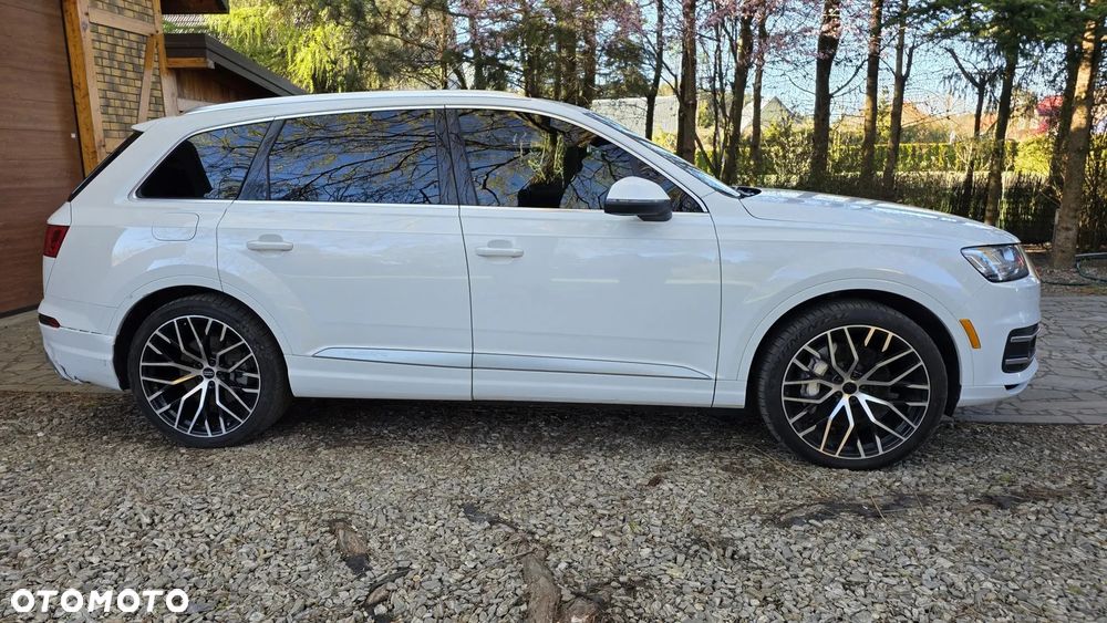 Audi Q7 - 11
