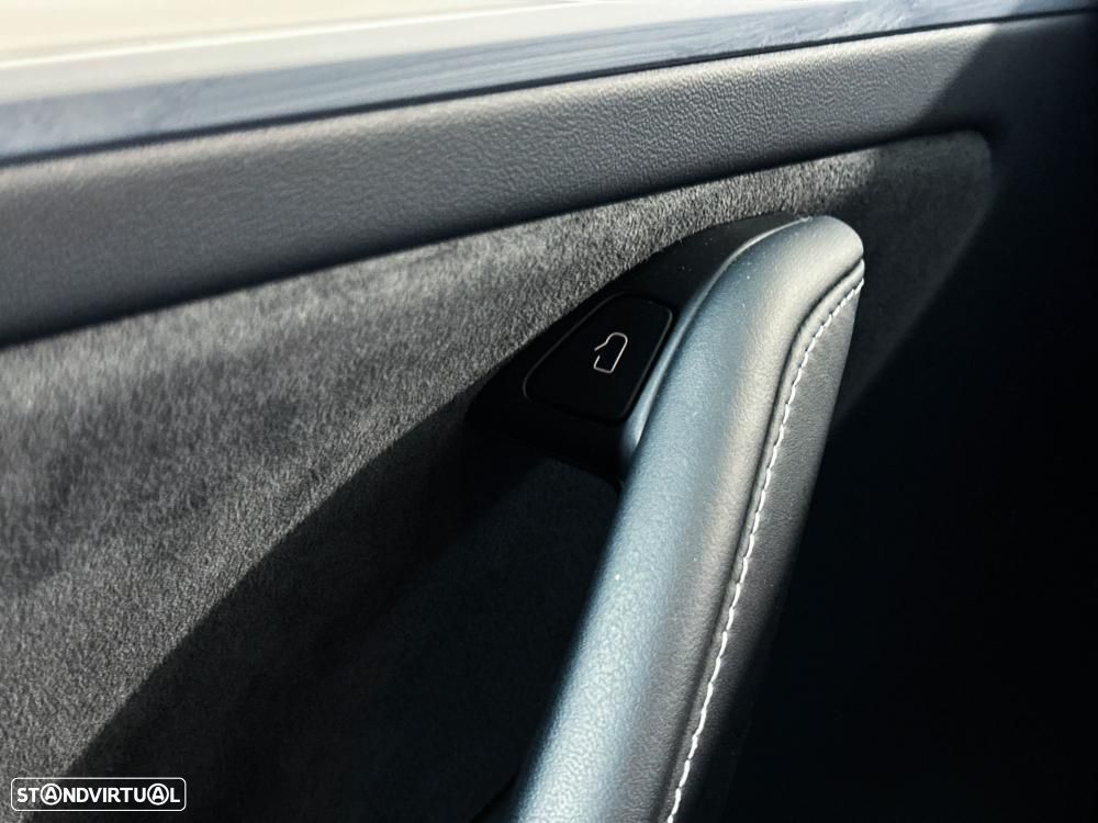 Tesla Model Y Standard - 46