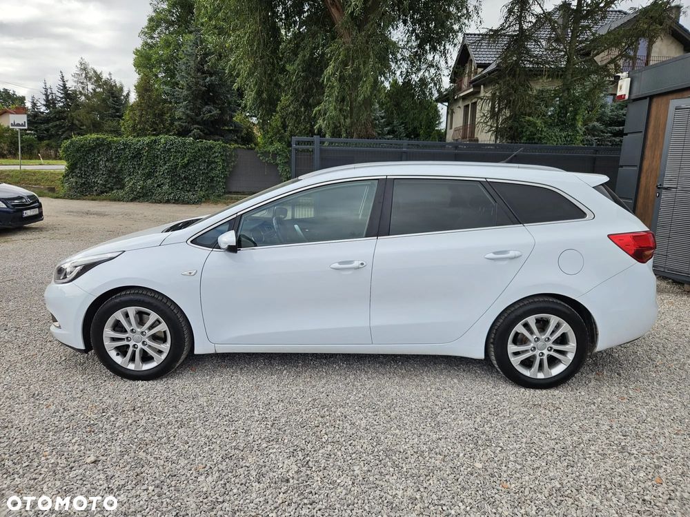 Kia Ceed 1.4 CVVT SW Dream Team Edition - 5