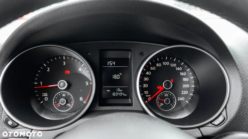 Volkswagen Golf VI 1.6 TDI Comfortline - 16