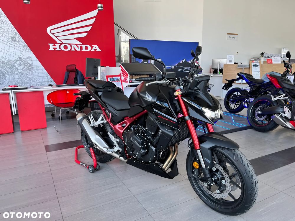 Honda CB - 1