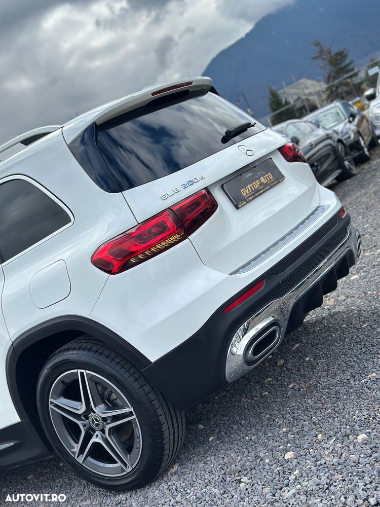 Mercedes-Benz GLB 200 d 4MATIC 8G-DCT AMG Line - 33