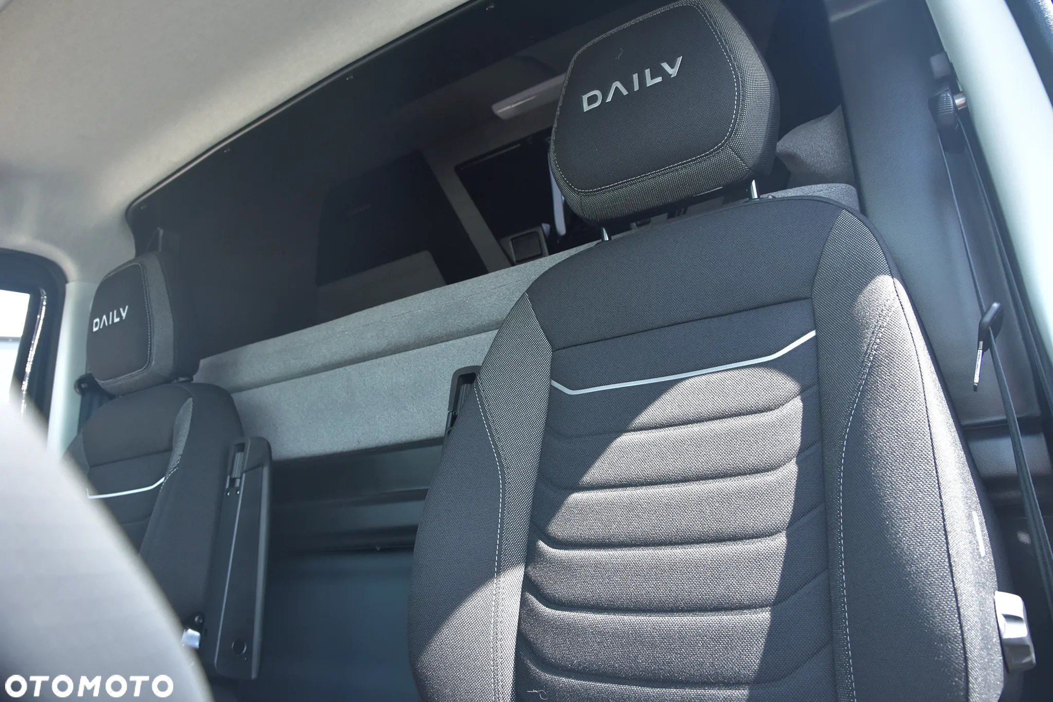 Iveco Daily autolaweta 180KM zabudowa Spojkar spanie z tyłu - 6