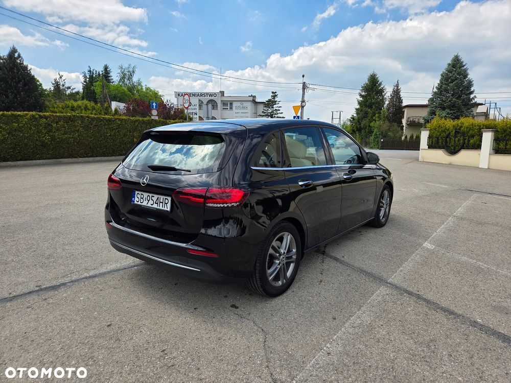 Mercedes-Benz Klasa B 220 d AMG Line 8G-DCT - 4