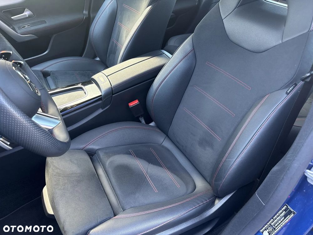 Mercedes-Benz CLA 200 mHEV 7G-DCT - 13