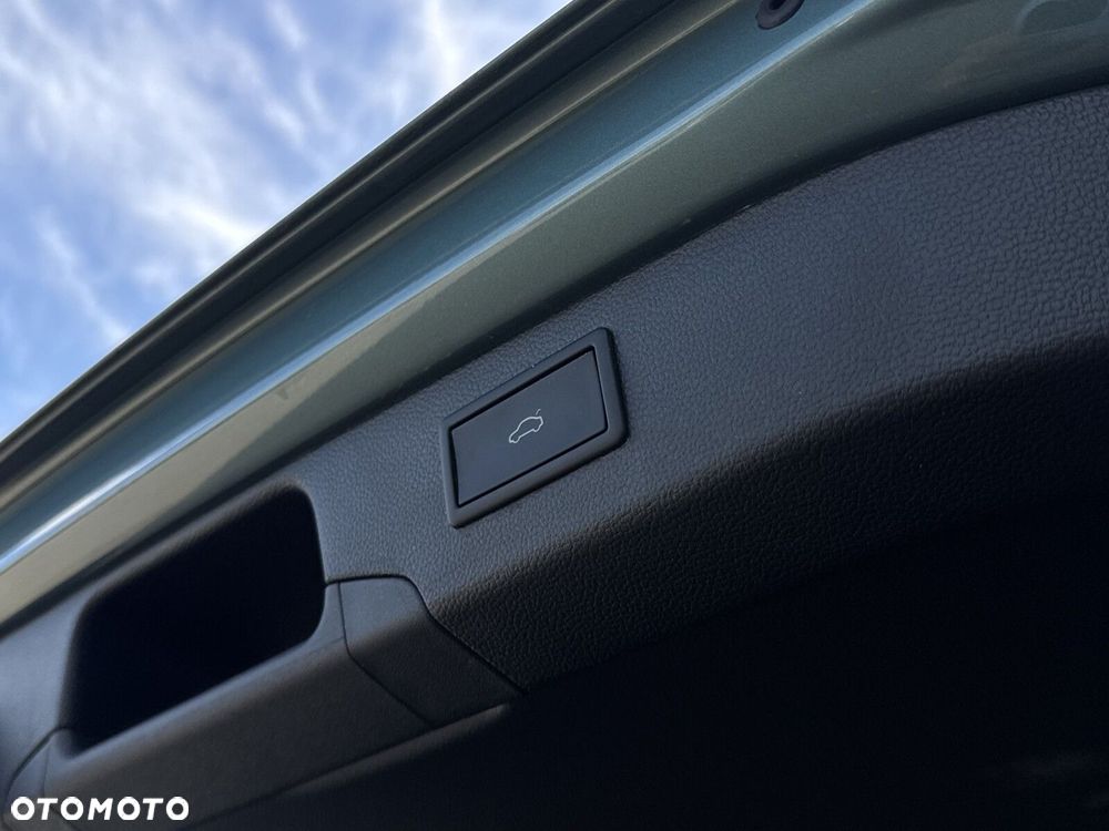 Volkswagen Passat Variant 2.0 TDI EVO Elegance DSG - 37