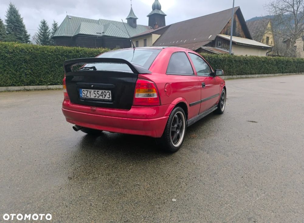 Opel Astra 1.6 Sport - 10