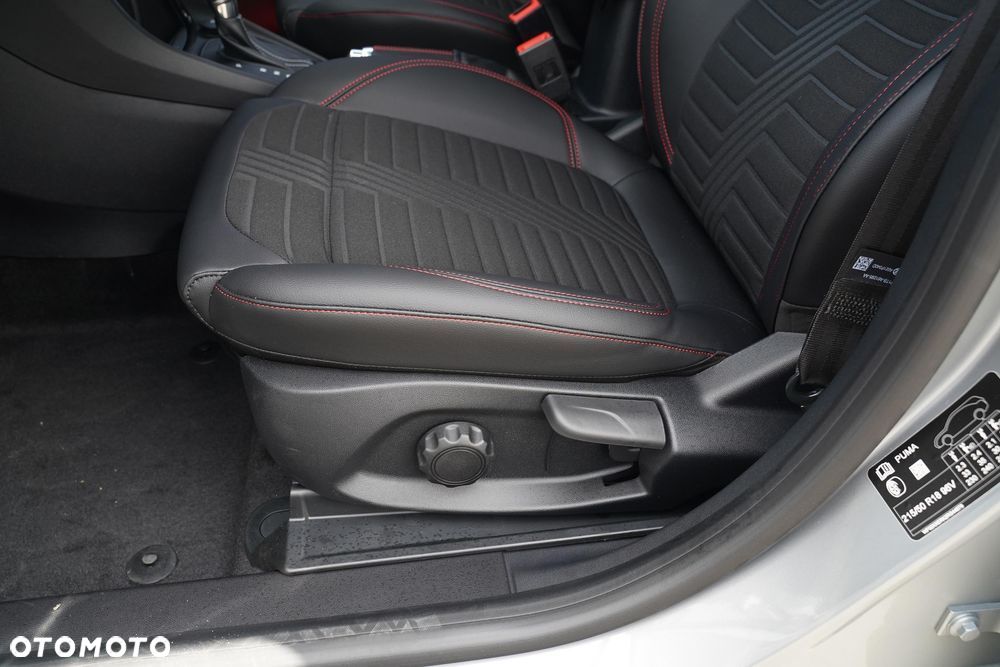 Ford Puma 1.0 EcoBoost mHEV ST-Line X PowerShift - 32