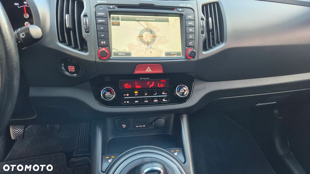 Kia Sportage 1.7 CRDI 2WD ISG Dream-Team Edition - 30