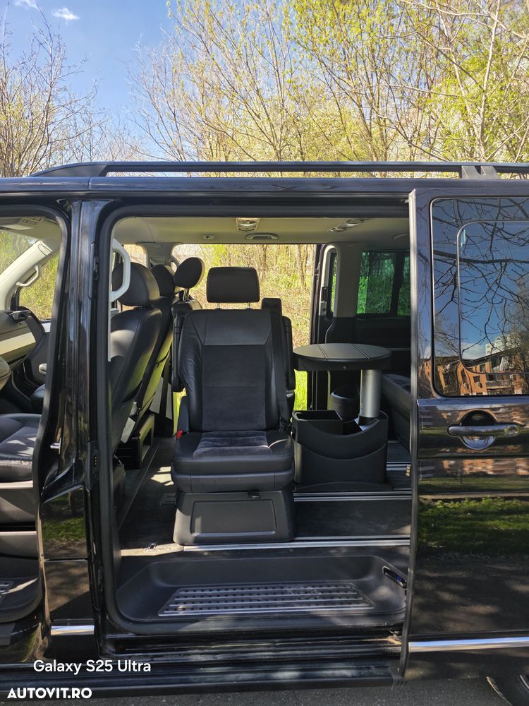 Volkswagen Multivan - 16