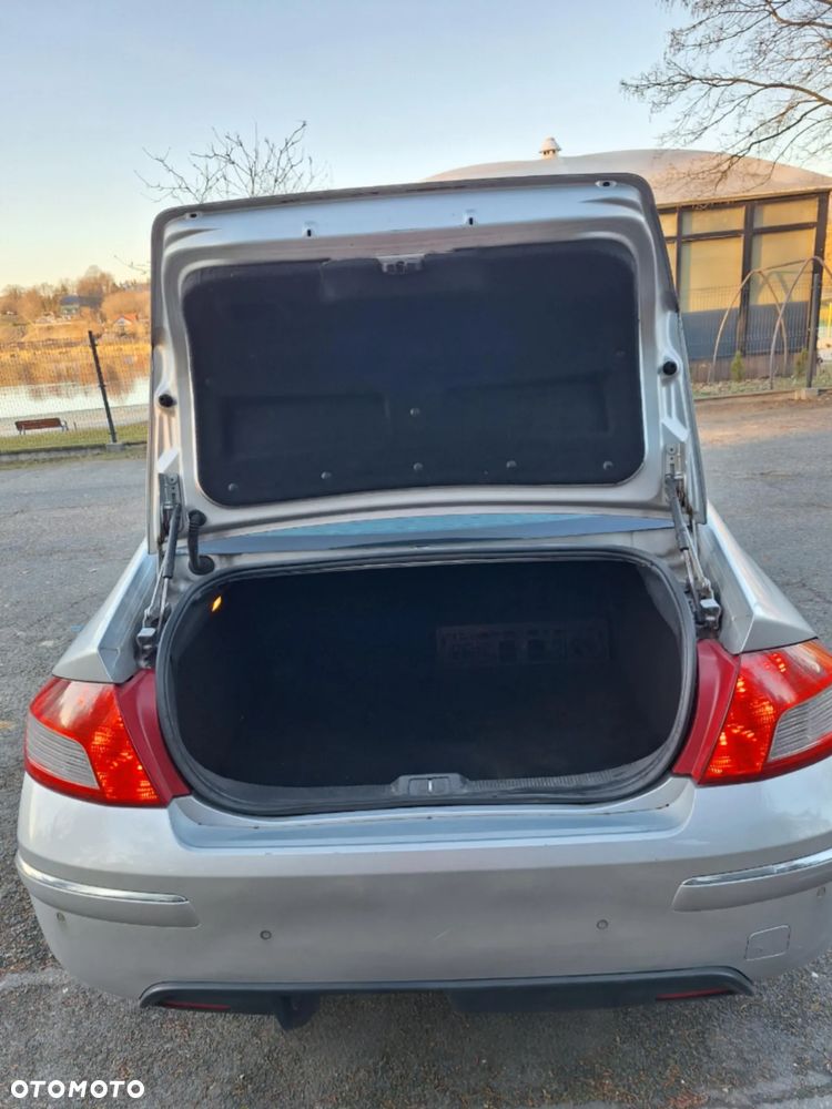 Peugeot 407 2.0 HDi Premium - 10