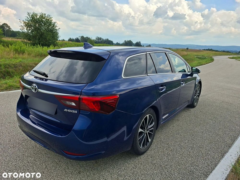 Toyota Avensis - 7