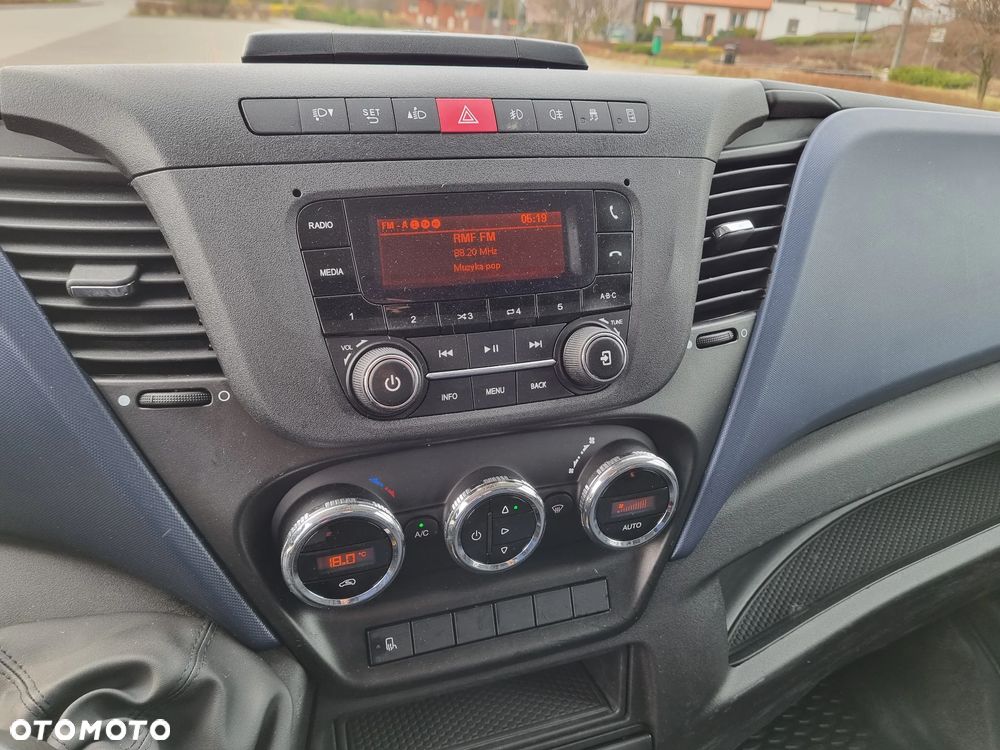 Iveco Daily 50-180 3.0 HPi 180KM 9-Palet Skrzynia dł 4.7 Firanka - 11