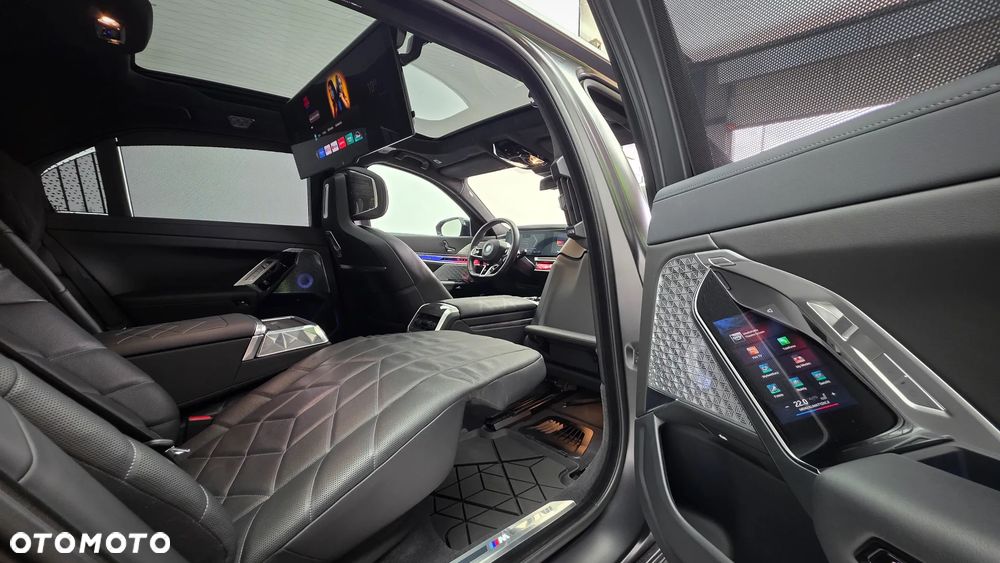 BMW Seria 7 - 26