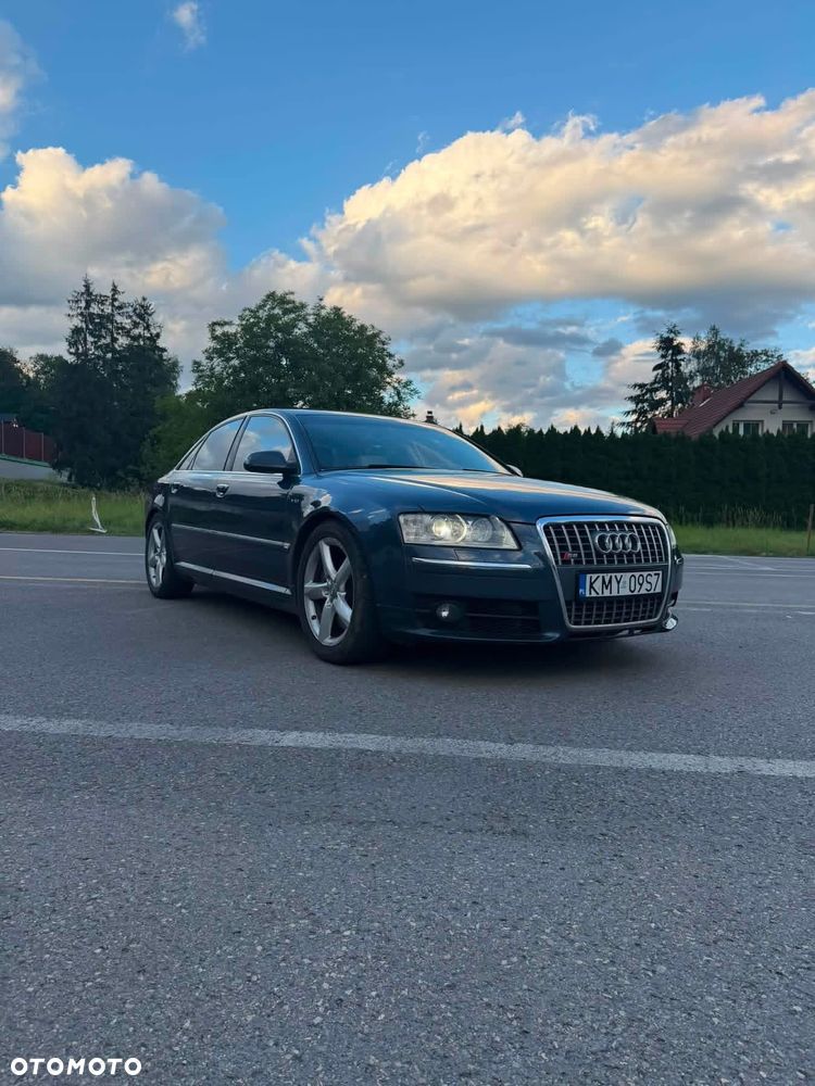 Audi S8 2007 photo 3