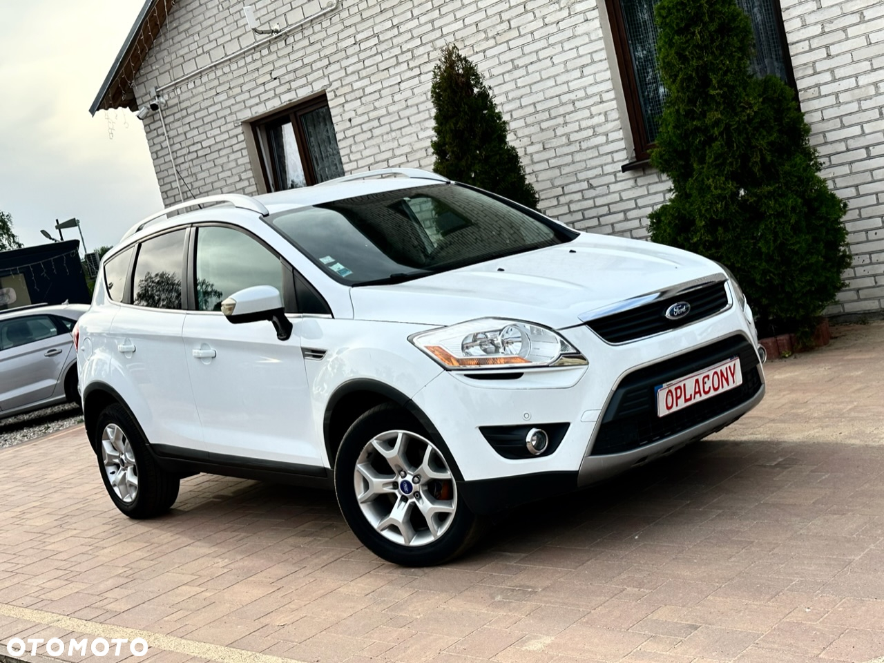 Ford Kuga - 12