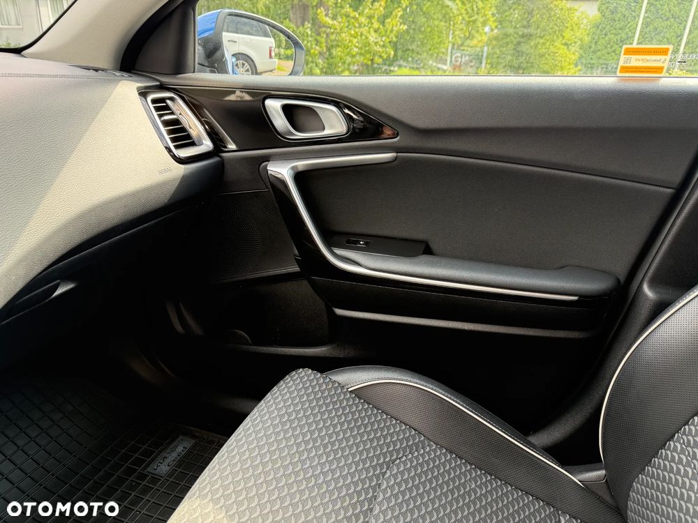 Kia Ceed 1.5 T-GDI Tribute DCT - 17