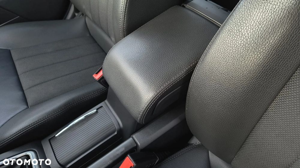 Opel Vectra 1.9 CDTI Elegance - 24